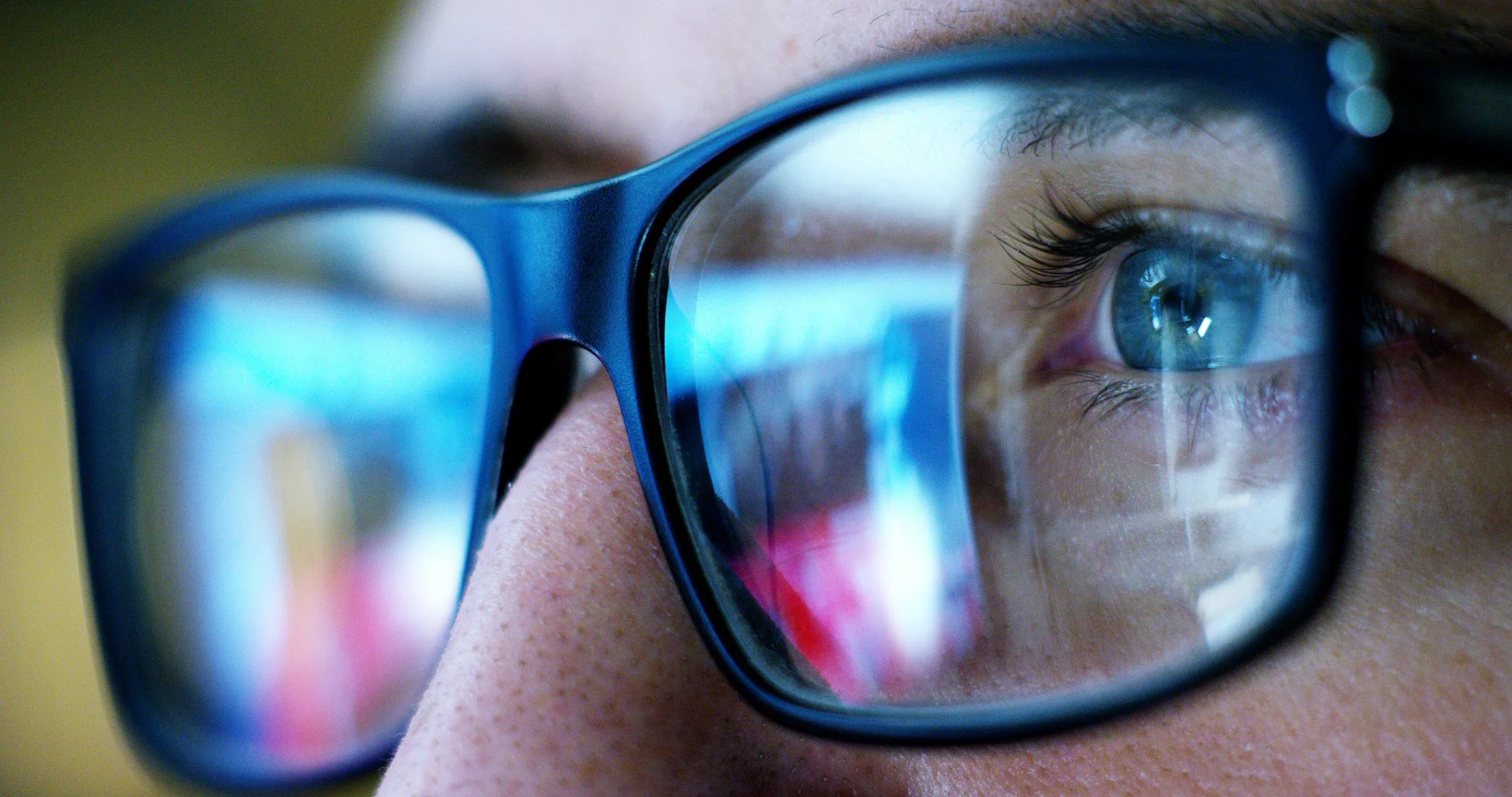 Occupational Lenses: The Secrets to the Perfect Office Lens